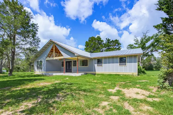 1156 County Road 437 N, Harwood, TX 78632