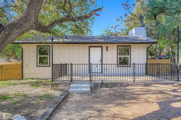 10710 Crestview Dr, Jonestown, TX 78645