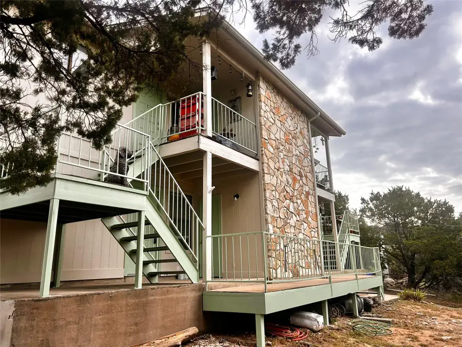 5608 Clubhouse Dr, Lago Vista, TX 78645 - Image #2