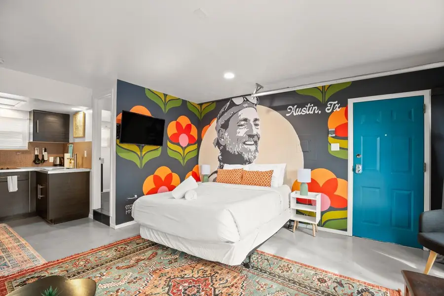 1406 Summit Street, Austin, TX 78741 - Image #3