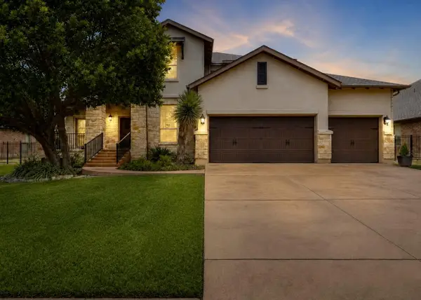 1813 Harvest Dance Dr, Leander, TX 78641