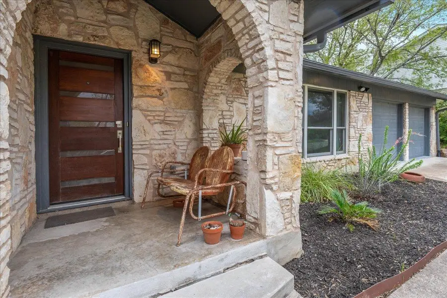 6203 Hylawn Dr, Austin, TX 78723 - Image #2