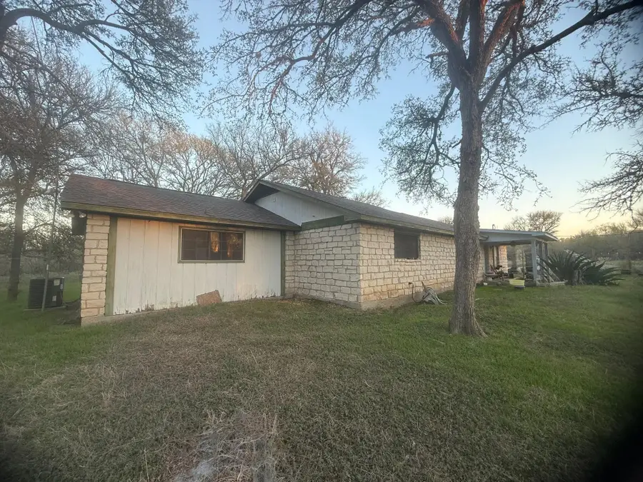 326 The Forest Rd, Dale, TX 78616 - Image #3