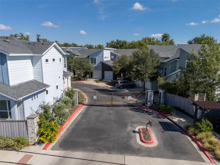3108 E 51st St #203, Austin, TX 78723 - Image #2