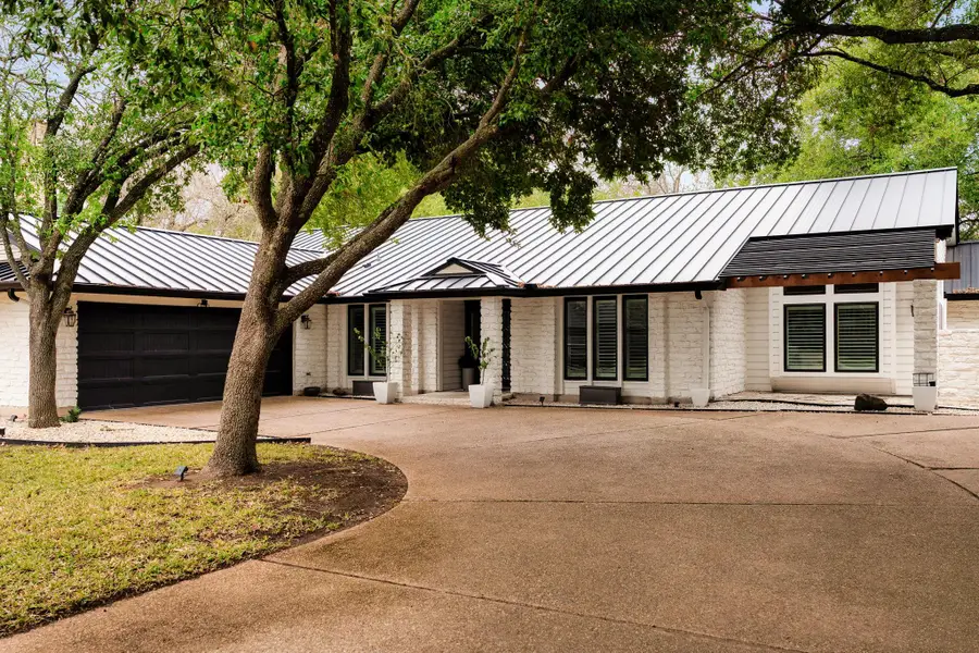 10218 Braemar Dr, Austin, TX 78747 - Image #2