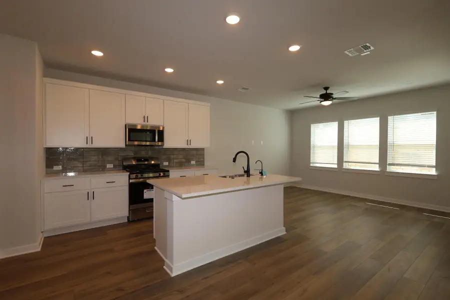 300 Marie Way, Georgetown, TX 78626 - #3