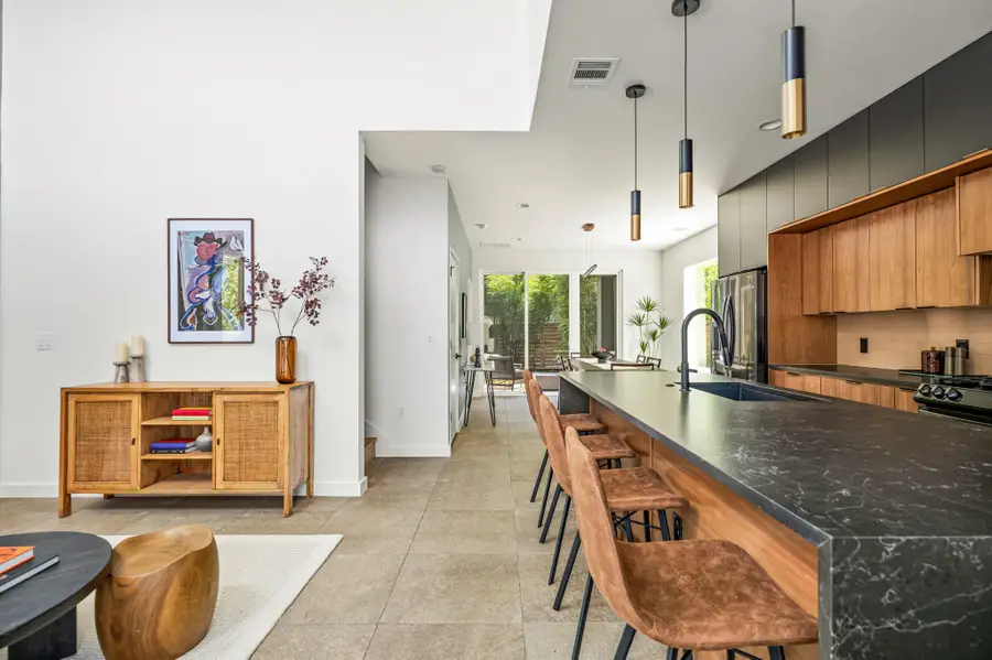 605 Brentwood St #1, Austin, TX 78752 - #2