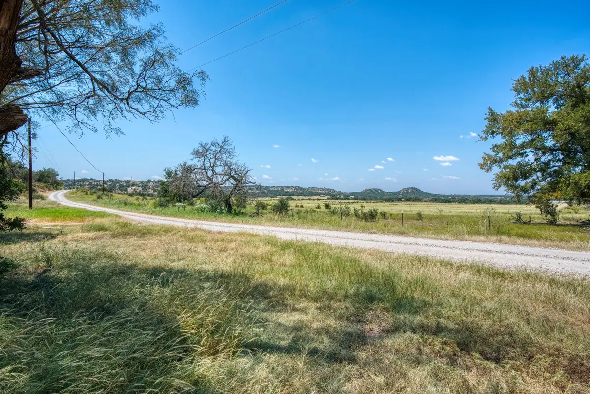 51 Ds Rd Rd, Fredericksburg, TX 78624 - Image #1