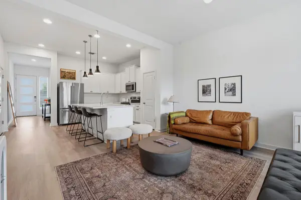 1102 Showbox St, Pflugerville, TX 78660