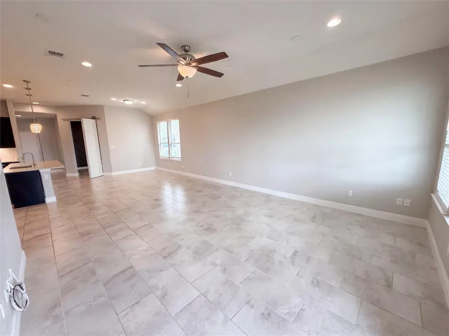 306 Duroc Dr, Hutto, TX 78634 - #3