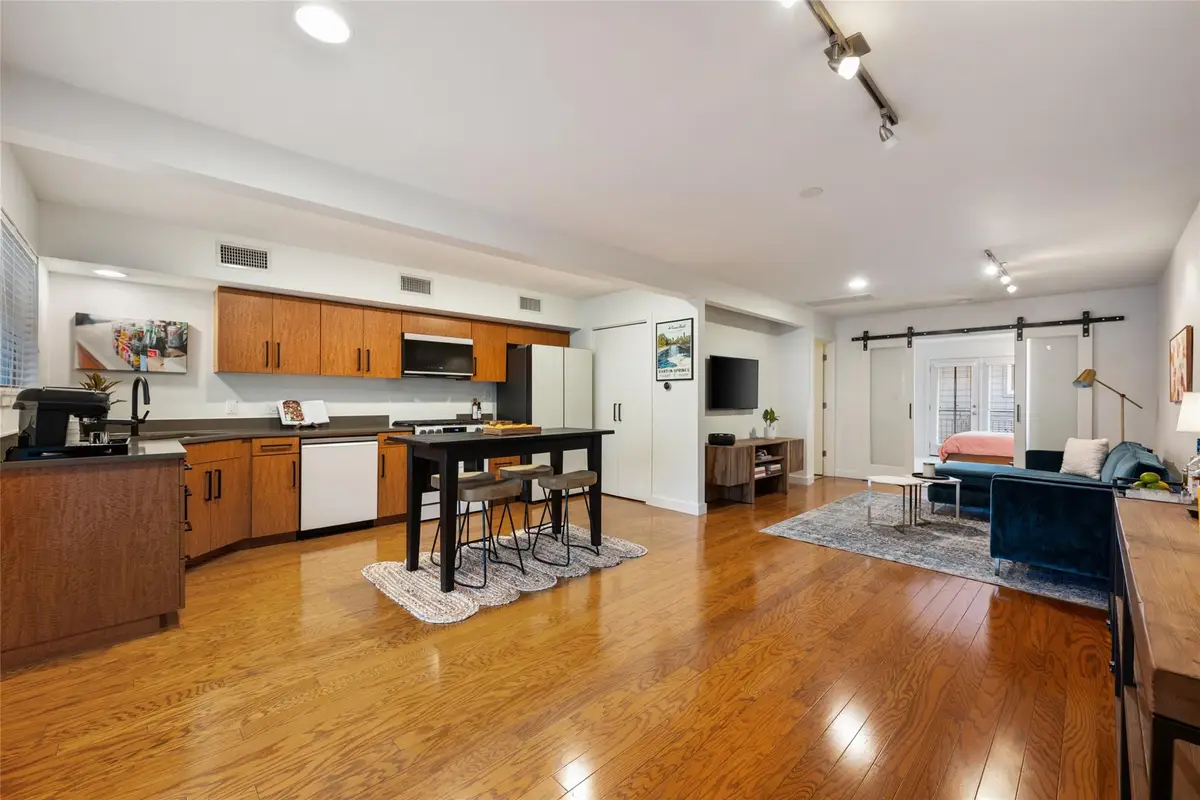 1115 10th St #209, Austin, TX 78703 - #1