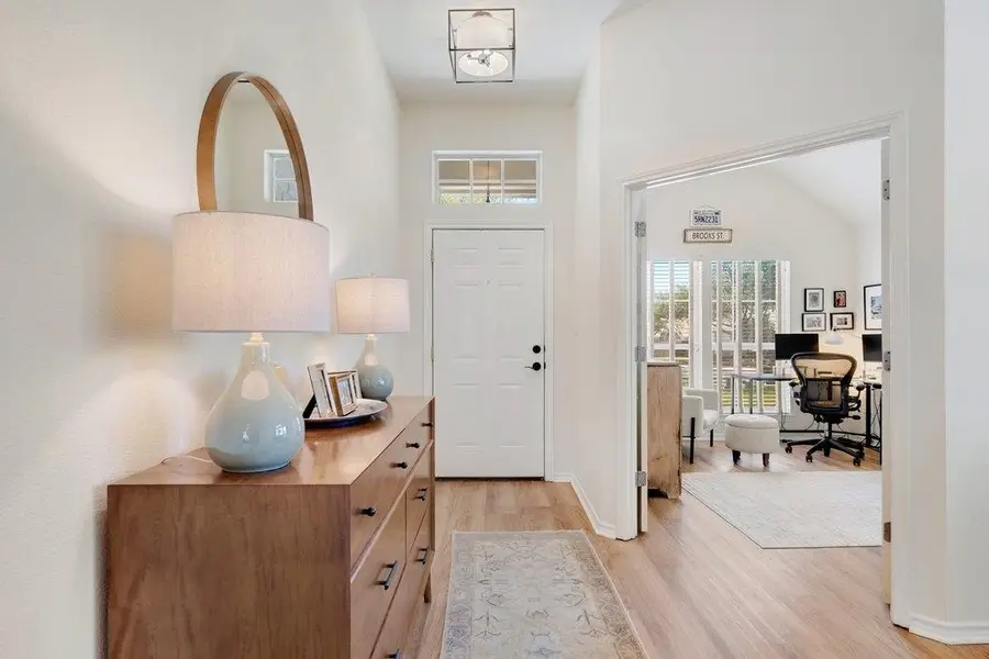 322 River Bluff Cir, Georgetown, TX 78626 - #2