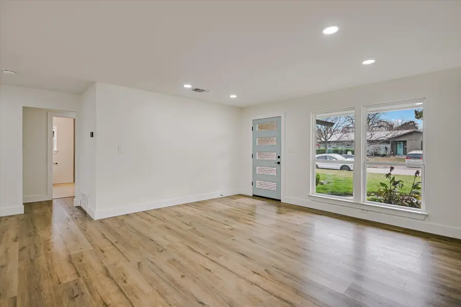 1520 Weyford Dr, Austin, TX 78757 - Image #2