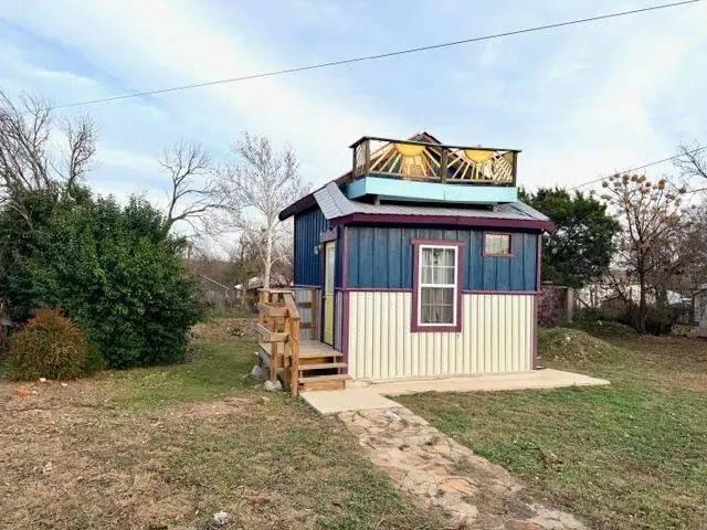 1608 School St, Goldthwaite, TX 76844 - #2
