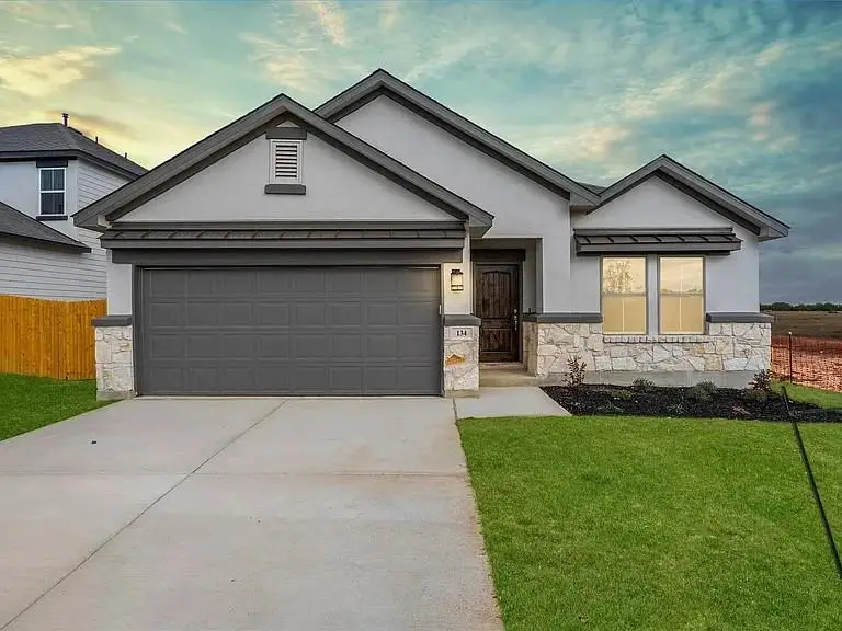 145 Arena Dr, Liberty Hill, TX 78642 - #1