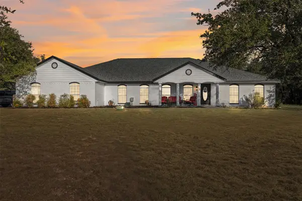 1216 Honeysuckle Dr, Killeen, TX 76549