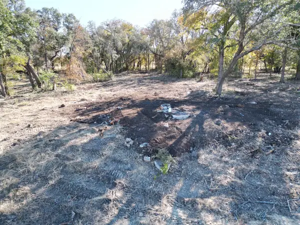 205 Serenity Dr, Liberty Hill, TX 78642