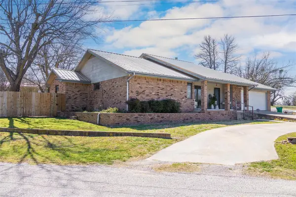 1811 Saylor St, Goldthwaite, TX 76844