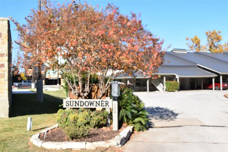 104 Cove E #207, Horseshoe Bay, TX 78657 - #2