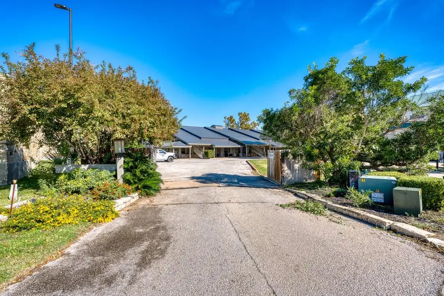 104 Cove E #207, Horseshoe Bay, TX 78657 - #3