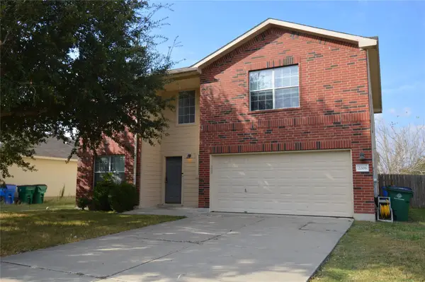 2206 Canvas Back Dr, Taylor, TX 76574