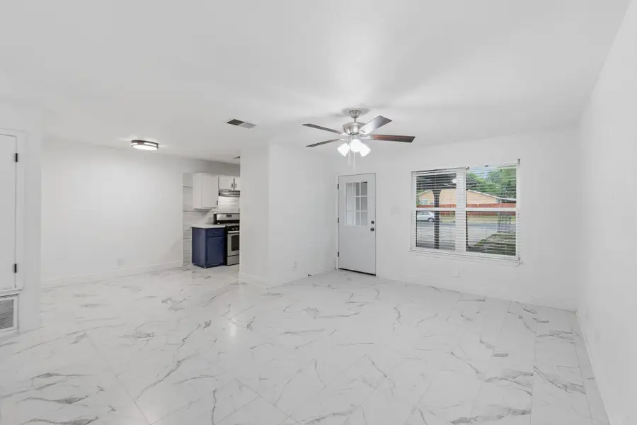 8203 Colony Loop Dr, Austin, TX 78724 - #3