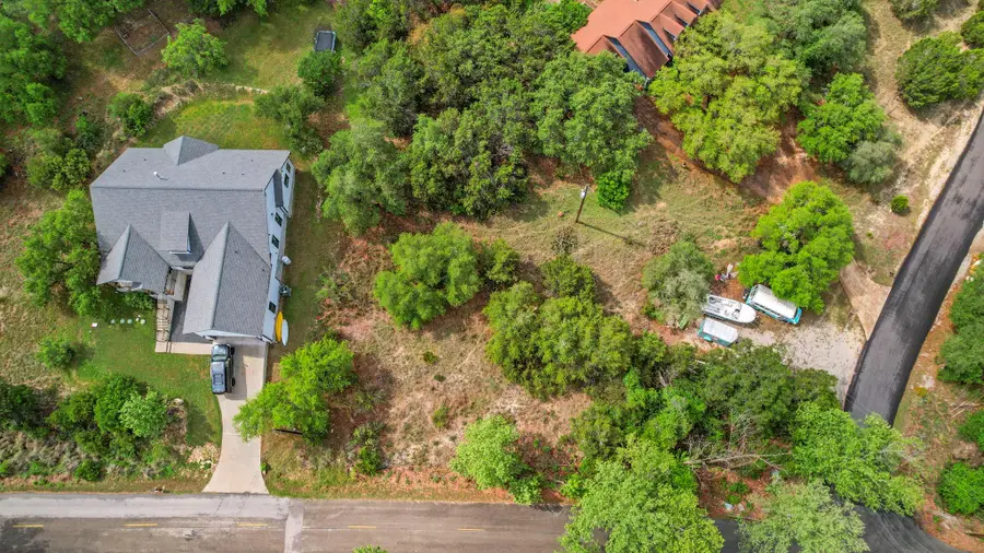 416 Dunkeld Dr, Spicewood, TX 78669 - #2