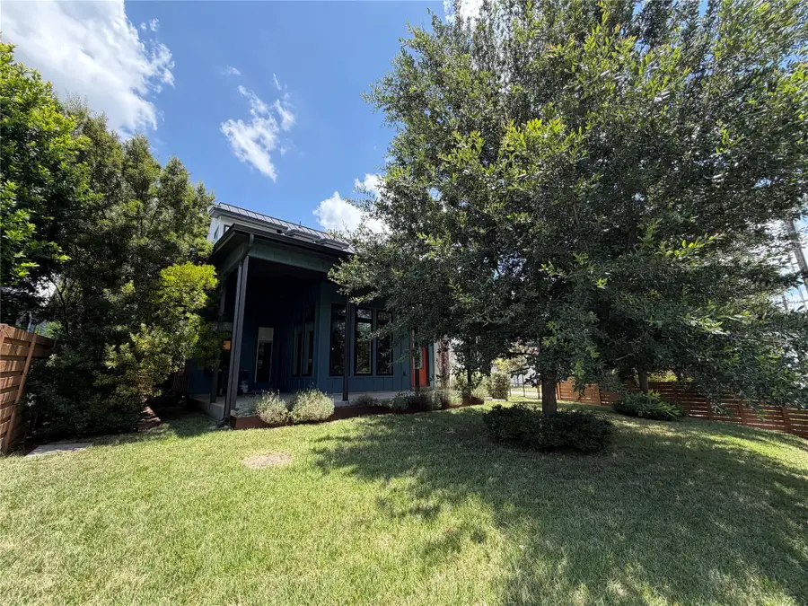 2105 Greenwood Ave #A, Austin, TX 78723 - #3