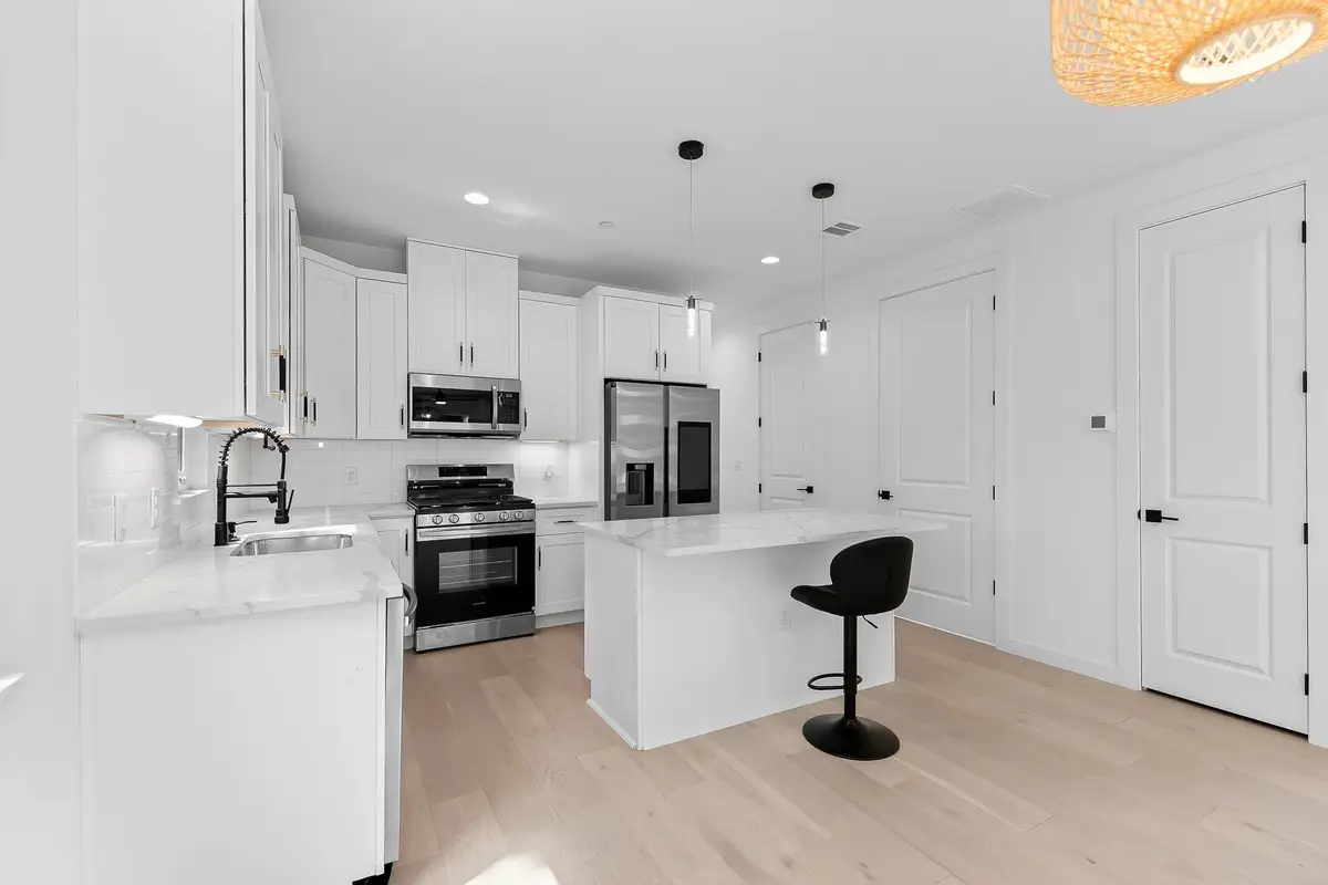 5305 Ledesma Rd #4, Austin, TX 78721 - #1