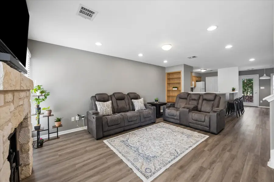 6900 E Riverside Dr #31, Austin, TX 78741 - #2