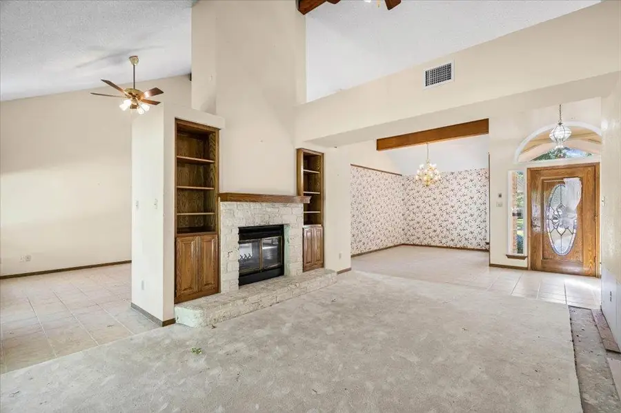 10801 Culberson Dr, Austin, TX 78748 - #2