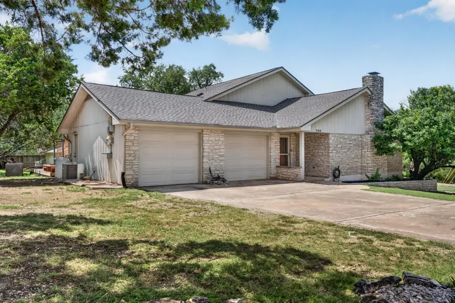 700 Rogart Dr, Spicewood, TX 78669 - #2