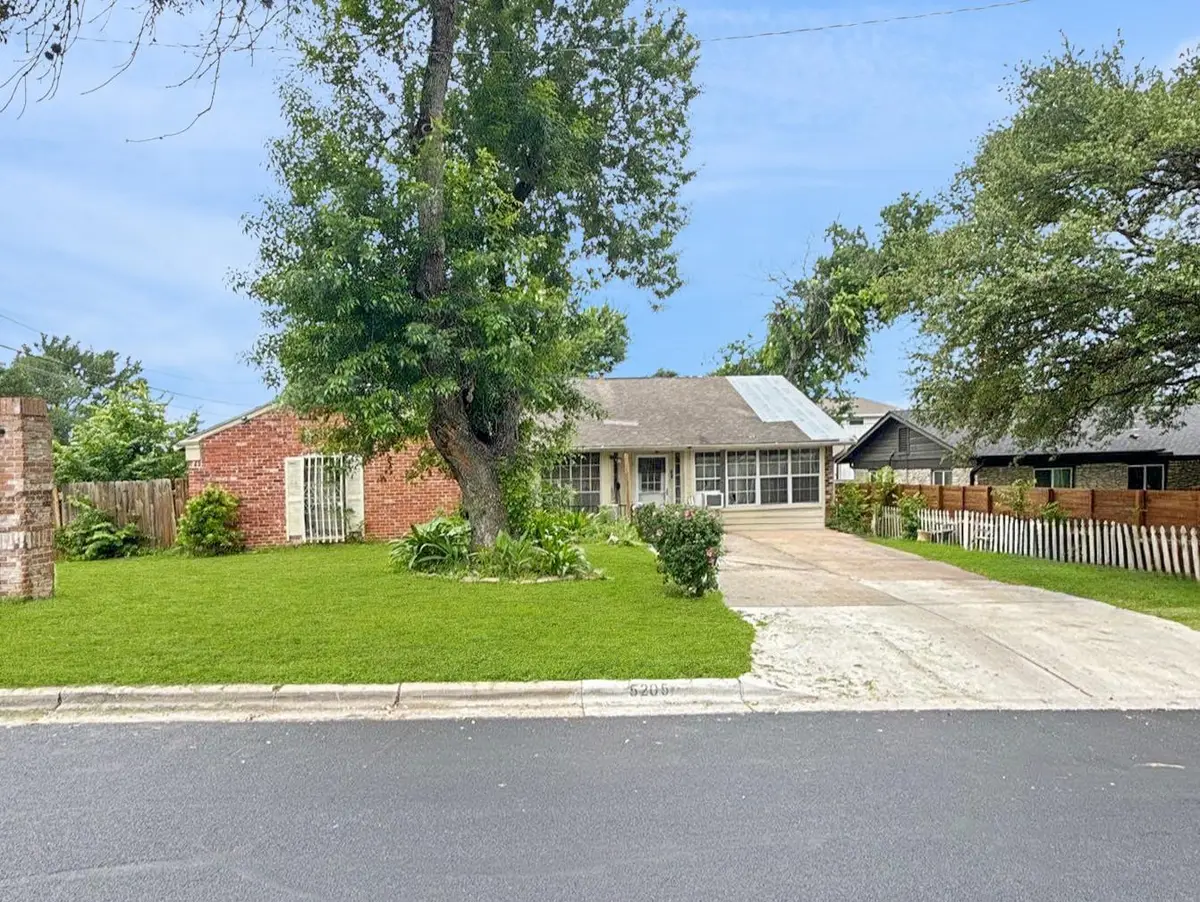 5205 Stone Gate Dr, Austin, TX 78721 - #1