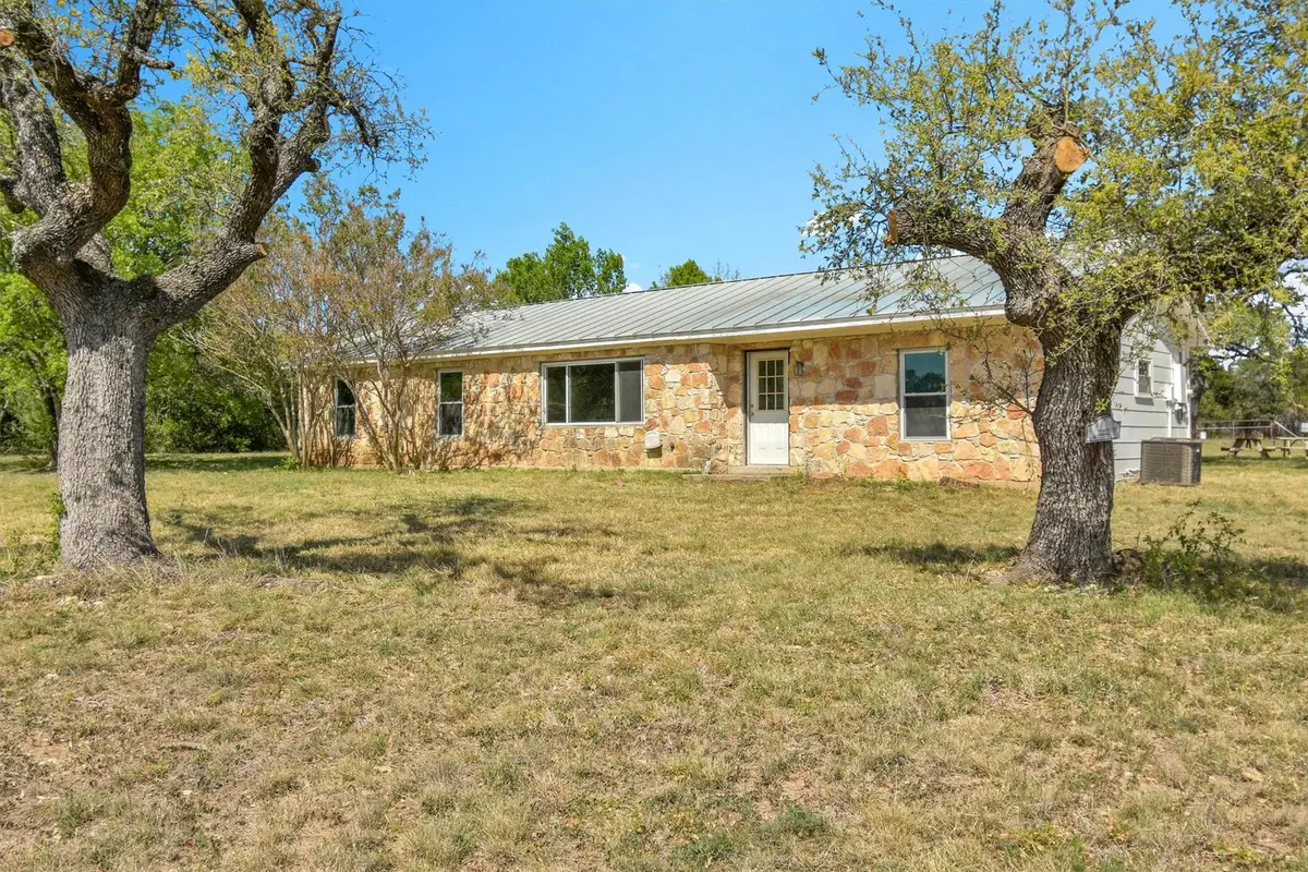 801 Live Oak Trl, Liberty Hill, TX 78642 - #1
