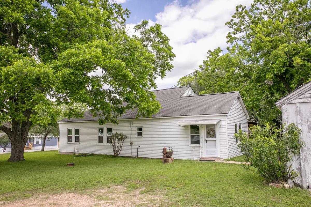 400 N Brazos St, Burton, TX 77835 - #1