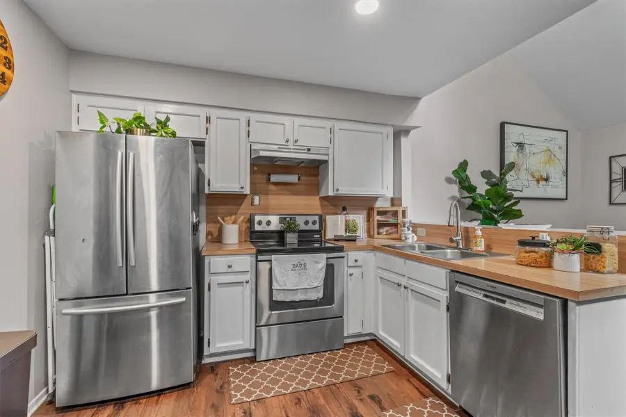 5608 Cougar Dr #226, Austin, TX 78745 - #2