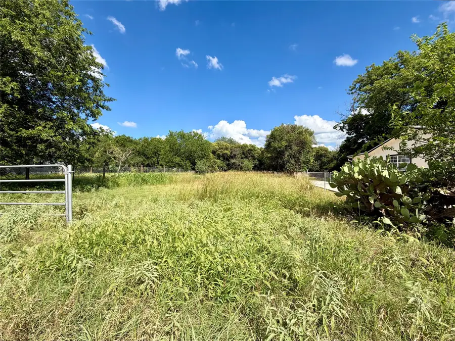 1117 Gravel St, San Marcos, TX 78666 - #2