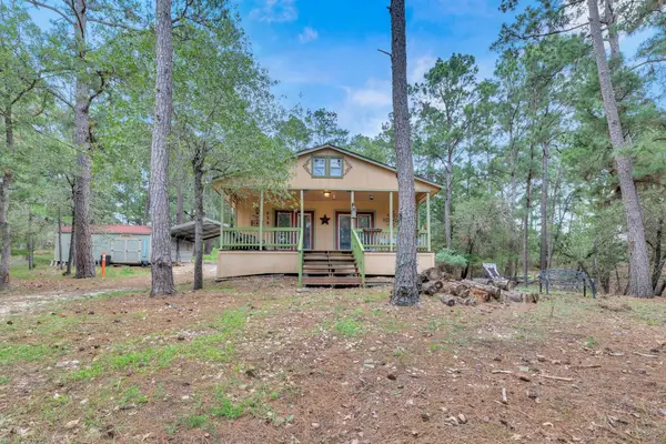 928 Moccasin Trl, La Grange, TX 78945