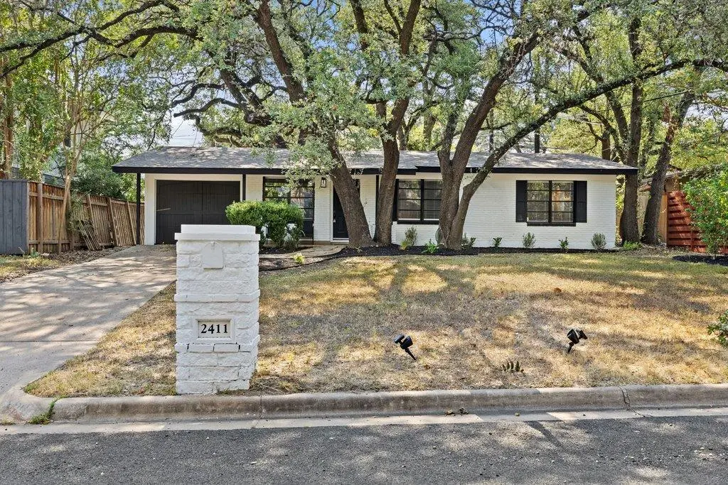 2411 S 6th St, Austin, TX 78704 - #1