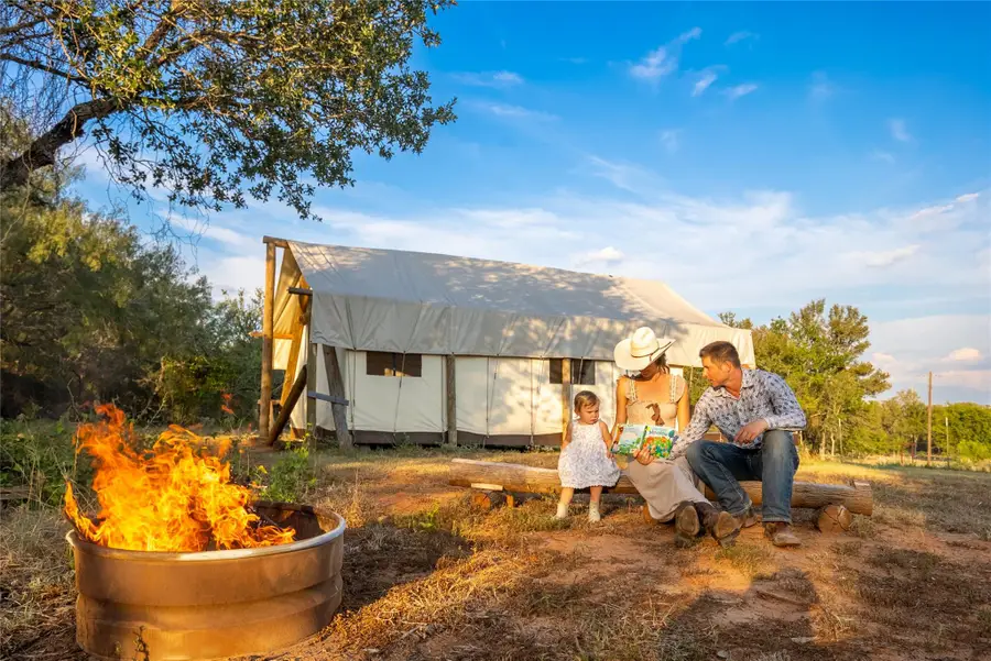 1000 Oil Field Rd, Lockhart, TX 78644 - Image #2