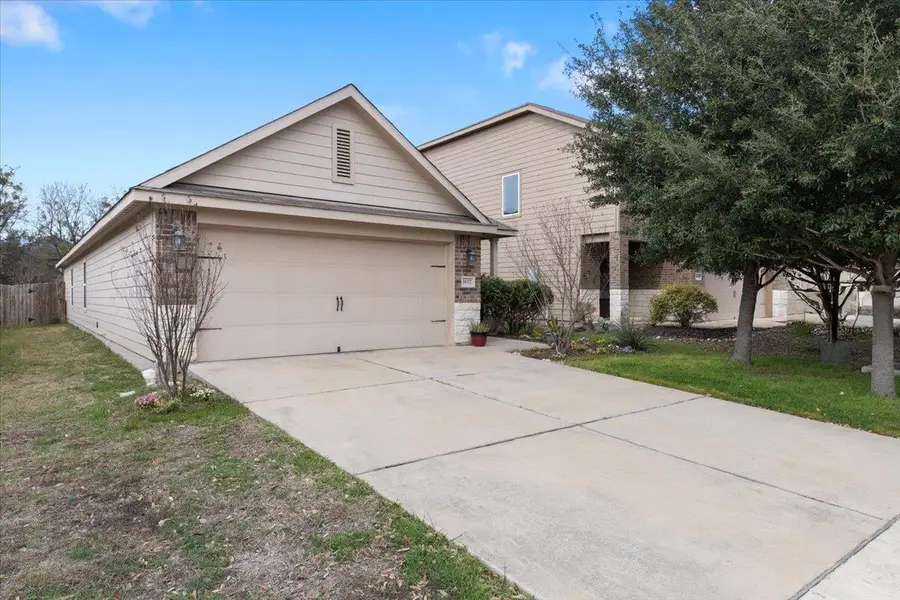 1672 Treeta Trl, Kyle, TX 78640 - #2