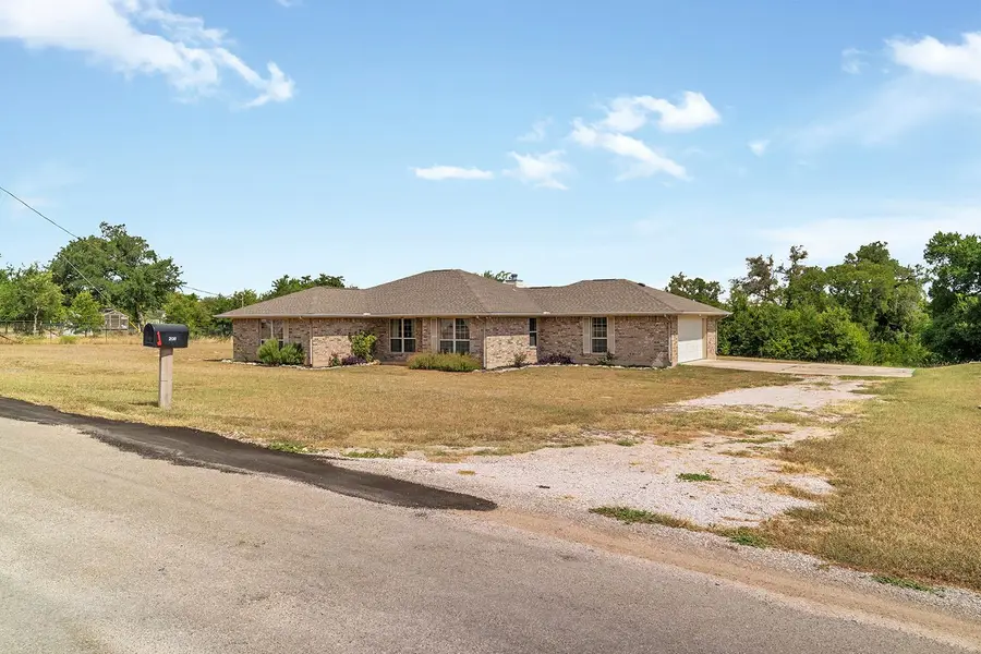 208 Settlers Rdg, Bertram, TX 78605 - #2