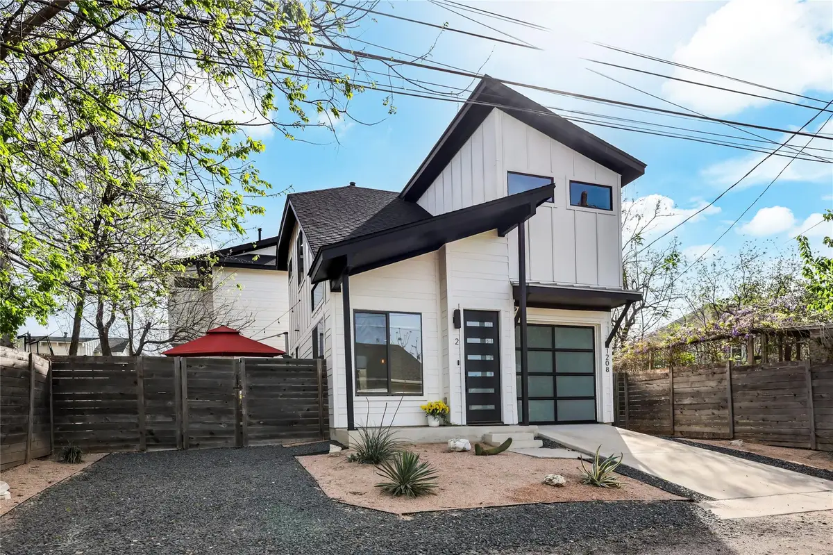 1208 Walnut Ave #2, Austin, TX 78702 - #1