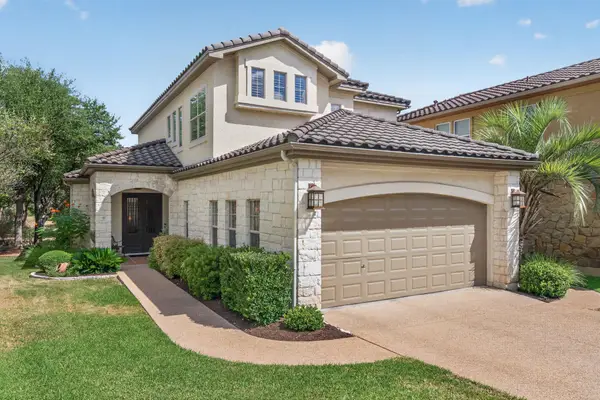 16 Swiftwater Trl, The Hills, TX 78738
