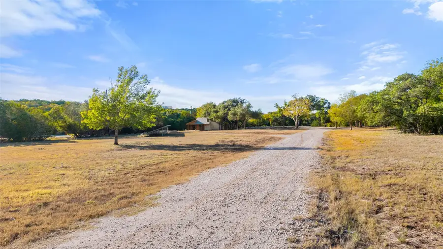 205 Mesquite Trl, Wimberley, TX 78676 - Image #2