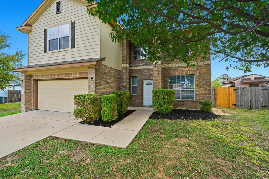 1907 Brewers Pl, Taylor, TX 76574 - Image #3