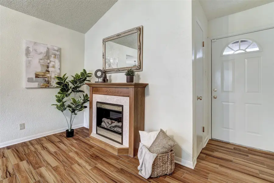 8606 Thunderbird Rd #A & B, Austin, TX 78736 - Image #2