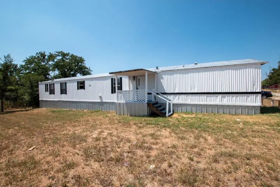 915 Austin St, Kingsland, TX 78639 - #3