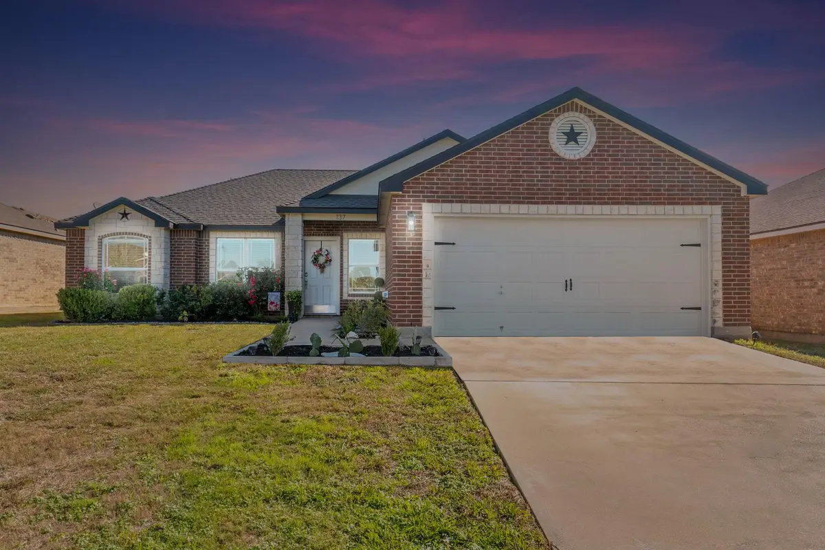 137 Lignite Dr, Jarrell, TX 76537 - Image #1