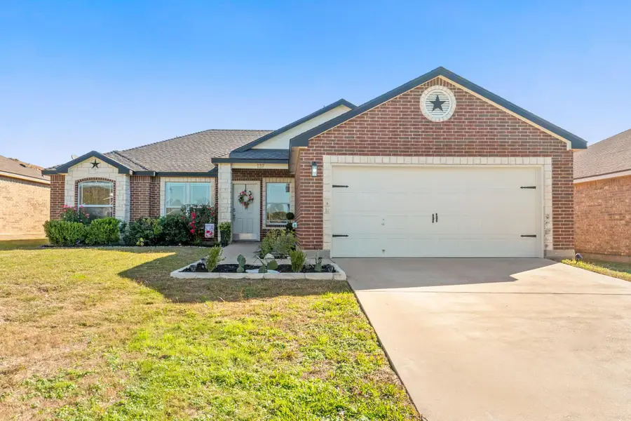 137 Lignite Dr, Jarrell, TX 76537 - Image #2